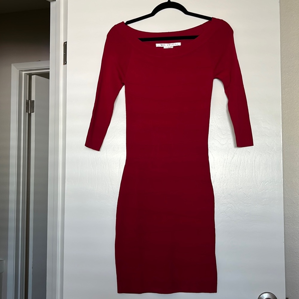 Max Studio Fitted MIDI Dress